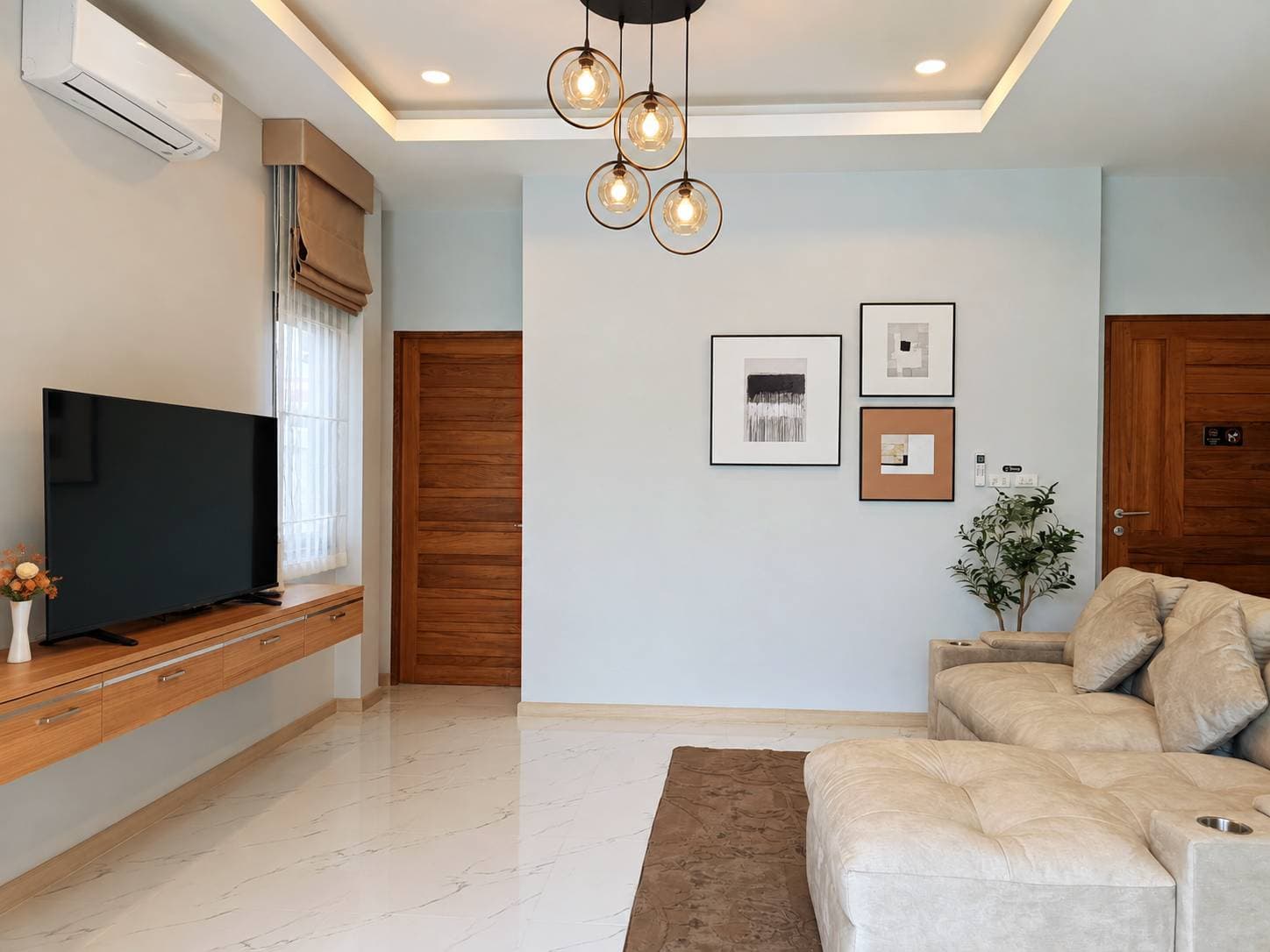 Modern Pool Villa 3